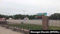 Ақтөбедегі көшелердің бірі. 8 шілде 2017 жыл. (Көрнекі сурет)