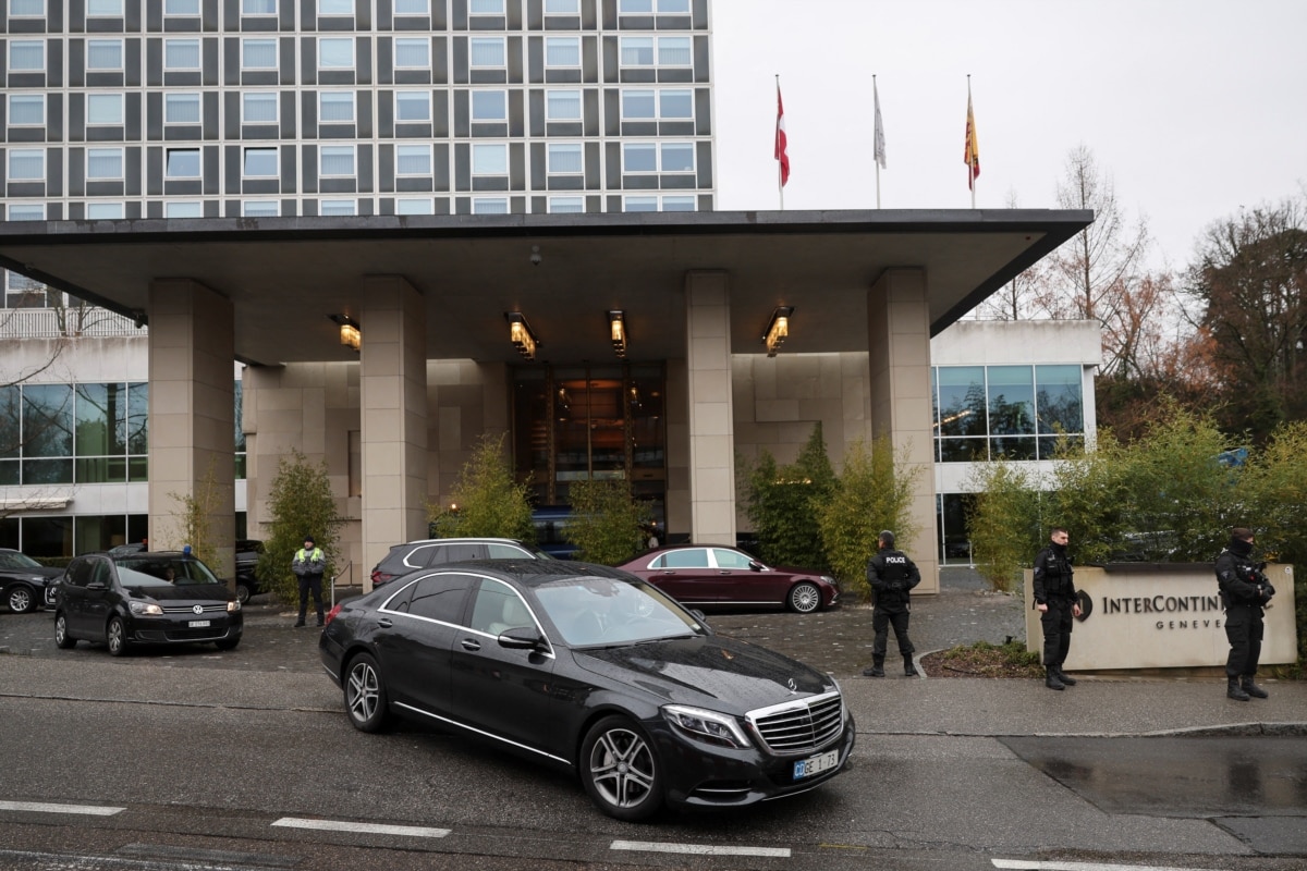 «Непрості переговори»: Зеленський про тристоронню зустріч у Женеві