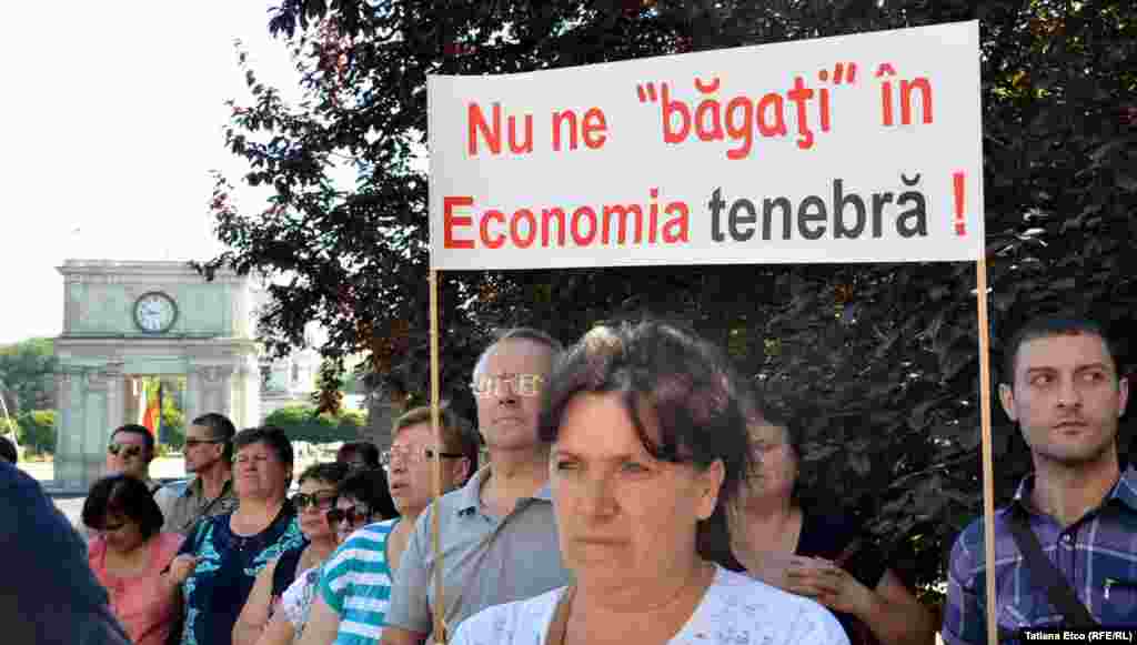 Moldova - Protest of little businessmen, Chișinău