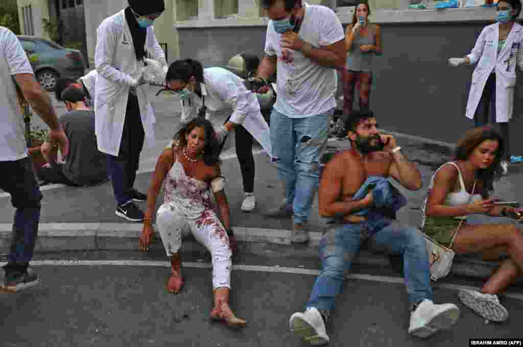 Повредени луѓе пред болница во Бејрут
