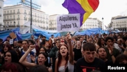 „Chirii corecte!” Spania se confruntă, ca și alte țări europene, cu o mare criză a locuințelor, amplificată de turismul de masă, mai ales în marile orașe. 