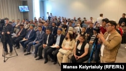 На пресс-конференции общественного объединения «Нағыз Атажұрт» в Алматы. 12 мая 2022 года
