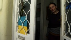 O familie de ruși din Budapesta oferă cazare pentru refugiații ucraineni