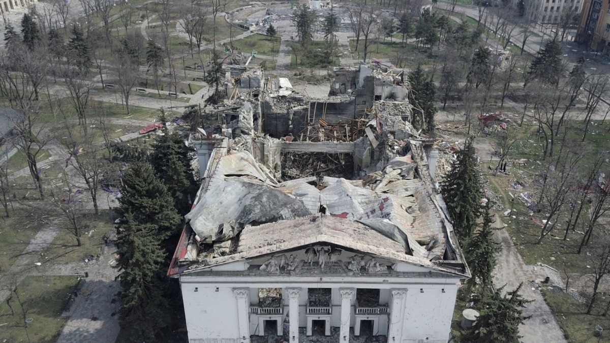 У Маріуполі окупаційні сили зносять будівлю драмтеатру – Андрющенко