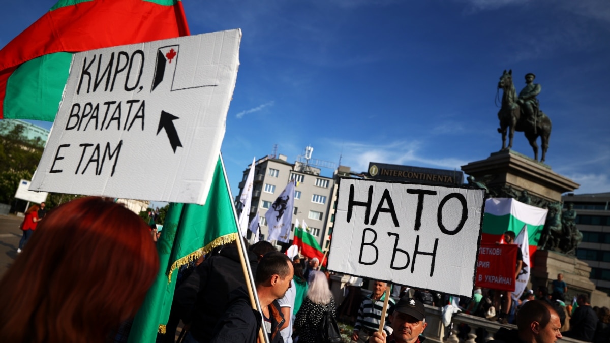 Партия Възраждане“ провежда в сряда протест в София, Варна и