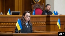 Kryministrja e Ukrianës, Yulia Svyrydenko, gjatë një seance plenare në Kiev në korrik të vitit 2025. 