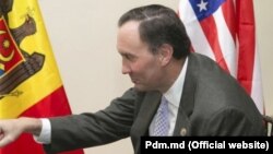 კონგრესმენი პიტ ოლსონი