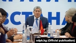 Almazbek Atambaev (file photo)