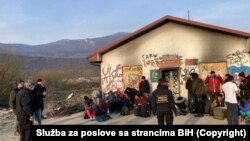 Inspektori Službe za poslove sa strancima pronašli su 46 migranata iz Afganistana i Pakistana, Bihać, 29. mart 2022.