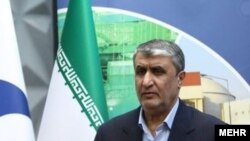 Mohammed Eszlami egy teheráni sajtótájékoztatón 2022. április 6-án