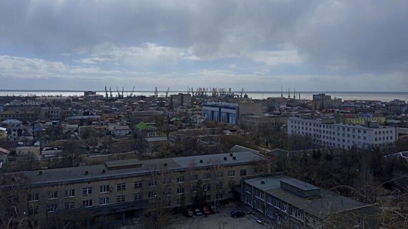 «Эвакуация» в Крым, товары из России и «советское радио». Как живет Бердянск более 50 дней в российской оккупации?