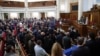 Напередодні парламентарка від «Європейської солідарності» Ірина Геращенко заявила, що нібито формуються групи депутатів, по 10 людей, які поїдуть на фронт інспектувати фортифікації