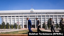 Здание парламента Кыргызстана. 