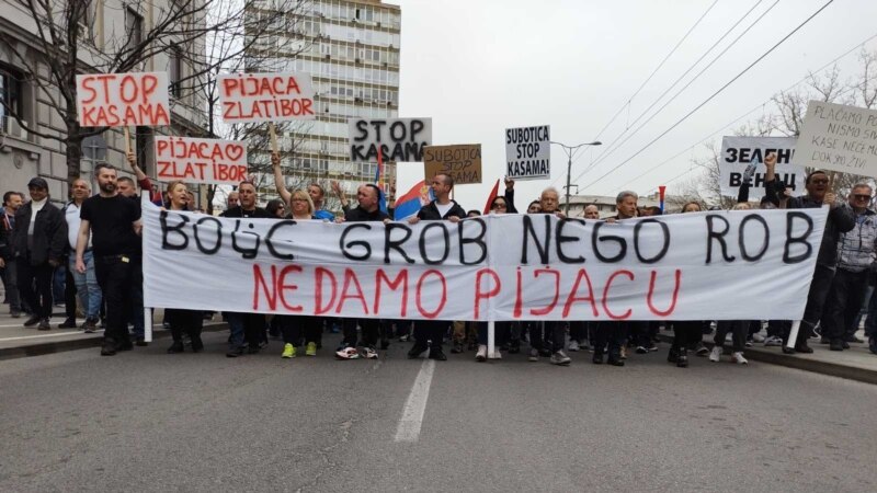Protest pijačnih prodavaca i malih privrednika u Beogradu