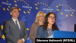 Optimistične poruke nakon sastanka: Genoveva Ruiz Kalavera, Denis Zvizdić i Željka Cvijanović na konferenciji za novinare 