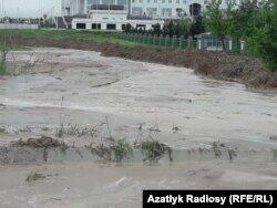 Aşgabat ýagyşdan soň. 19-njy aprel, 2019 ý.