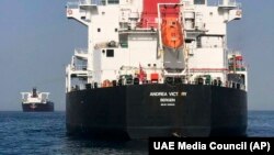 از اردیبهشت‌ماه امسال شش کشتی تجاری در آب‌های امارات و دریای عمان، از جمله سه نفتکش مورد هدف قرار گرفته است. ( نفتکش نروژی که در بندر فجیره مورد حمله قرار گرفت.)