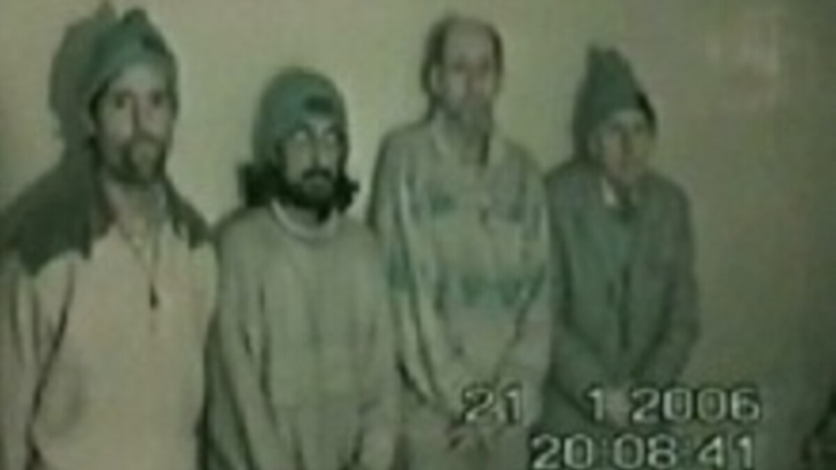 Al Jazeera Airs Videotape Of Hostages Held In Iraq 1102