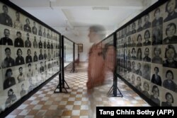 Портреты жертв "красных кхмеров"