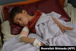 بدترین جا برای کودکان افغانستان بود. کشوری که با ۳۰۶۲ مورد ثبت‌شده از کشته‌ها و زخمی‌ها در صدر گزارش «کودکان در نبردهای مسلحانه» قرار دارد.