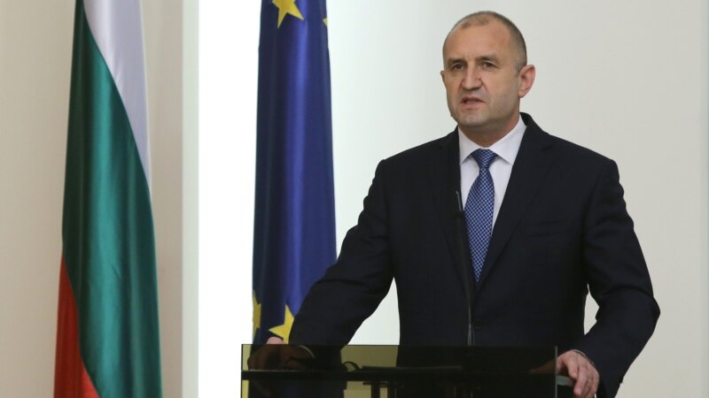 Радев се надева дека по изборите Бугарија ќе има нова Влада 