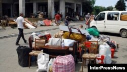 Поправки, отменяющие так называемое полицейское (упрощенное) выселение, вызвали протесты не только со стороны банкиров и бизнесменов