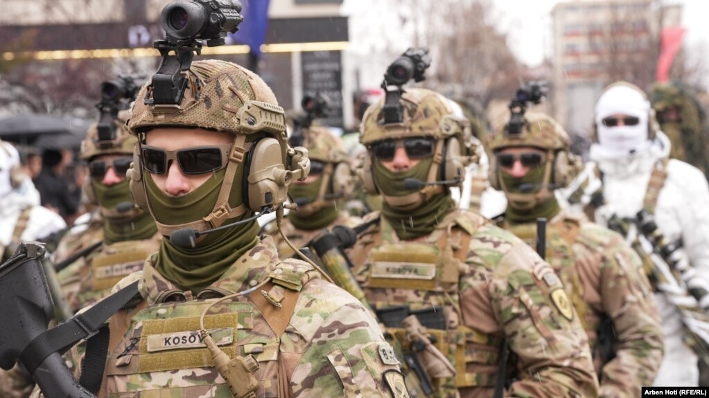 Aktualisht, FSK-ja po përgatitet për të dërguar trupa në Forcën Ndërkombëtare Stabilizuese për Gazën - një projekt i nisur nga presidenti amerikan, Donald Trump.