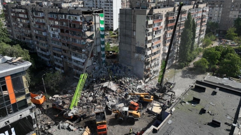 ДСНС: до 12 зросла кількість загиблих у Києві, серед них – дві дитини