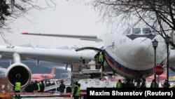 Letelica Iljušin 96 kojom su u Moskvu doputovale ruske diplomate 