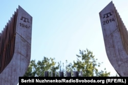 Qırımtatar halqı genotsidi qurbanlarınıñ hatıra memorialı, Kıyiv, Ukrayina