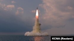 Testimi i një rakete nga Koreja e Veriut më 2021. 