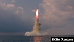 Lansimi i raketës nga Koreja e Veriut. 