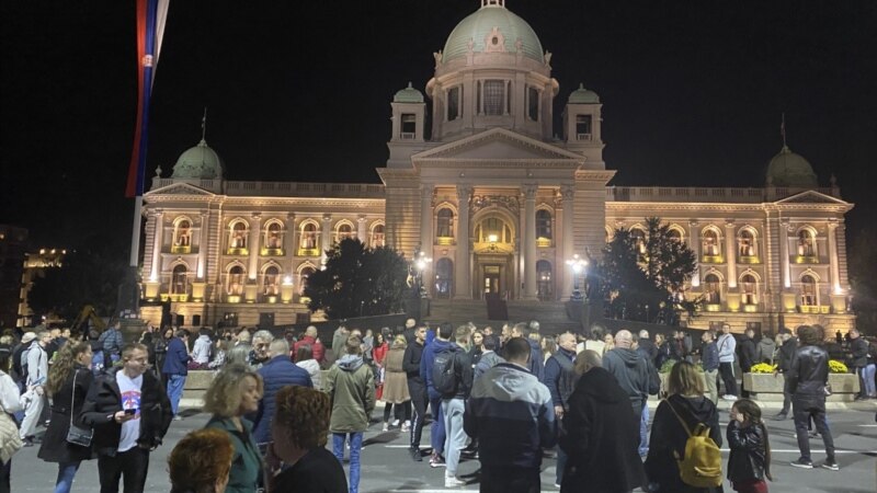 Novi manji protest protiv COVID propusnica u Beogradu