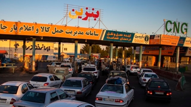 تأثیر بنزین بی‌کیفیت داخلی بر خودروها و جان شهروندان؛ گفت‌وگو با فروغ جیرانی