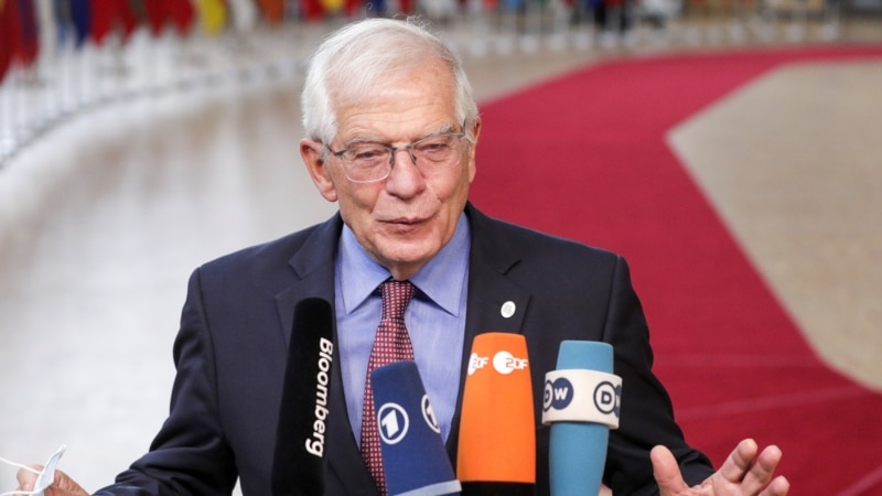 Borrell najavio mogućnost susreta Vučića i Kurtija pre kraja godine