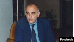 Վանո Սիրադեղյանը, արխիվ