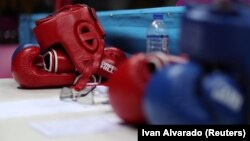 Боксерів з Росії та Білорусі допустили до міжнародних змагань рішенням Міжнародної федерації у жовтні. Організація пояснила це тим, що «політика не має жодного впливу на спорт»