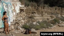 Старокарантинный пляж в Керчи, иллюстрационное фото