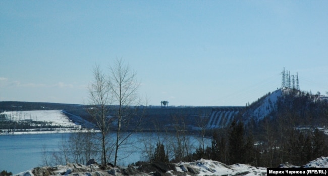 Одна из четырех комсомольских строек Усть-Илимска – ГЭС