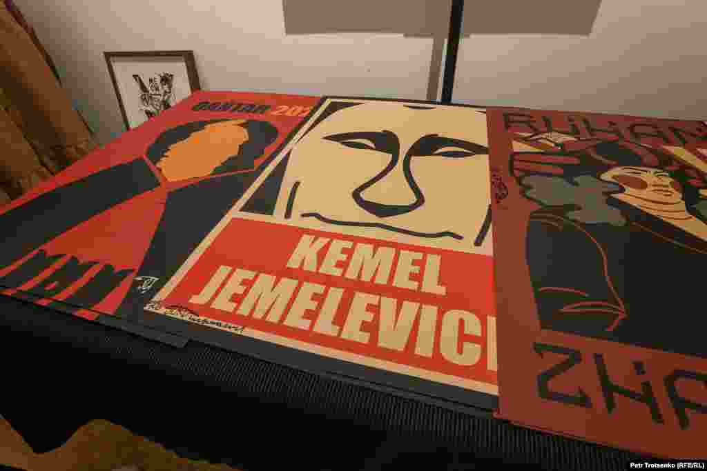 Almaty artist Murat Dilmanov&#39;s portrait of Russian President Vladimir Putin with the slogan, &quot;Kemel Jemelevich,&quot; a reference to Putin&#39;s January speech in which he could not remember Kazakh President Qasym-Zhomart Toqaev&#39;s name and instead said &quot;Kemel Zhemelievich.&quot;