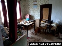Megrongálódott lakás Orihivben, Zaporizzsja körzetben, Ukrajnában 2022. március 3-án