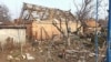 Пошкоджений внаслідок обстрілів російських військ будинок в Оріхові. Запорізька область. Квітень 2022 року