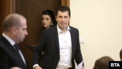 Новината идва на фона на напрежението между правителството и представители на транспортния бранш.