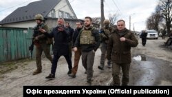 Звільнене від російських військ місто Буча, що на Київщині, президент України відвідав 4 березня
