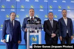 Noul PNL l-a exclus din rândurile sale pe Ludovic Orban, iar atacurile la adresa USR fac parte din comunicarea oficială a partidului. Imagine din aprilie 2022 cu liderii PNL.