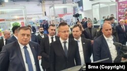 Milorad Dodik boszniai szerb vezető és Szijjártó Péter külügyminiszter mostari találkozójukon 2022. április 5-én