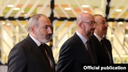 Belgium - European Council President Charles Michel, Armenian Prime Minister Nikol Pashinian and Azerbaijani President Ilham Aliyev meet in Brussels, April 6, 2022
