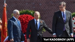 Benjamin Netanjahu, premijer Izraela, Vladimir Putin, predsednik Rusije i Aleksandar Vučić, predsednik Srbije, na obeležavanju 73. godine pobede u Drugom svetskom ratu, 9. maja u Moskvi.