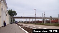Trenul Chişinău-Odesa intră în Gara Tiraspol