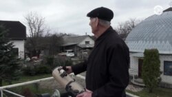 Бывший священник построил планетарий своими руками (видео)